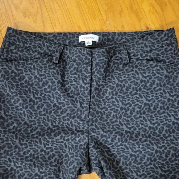 Calvin Klein Leopard Print Skinny Trousers, Size 12 - Picture 2 of 4
